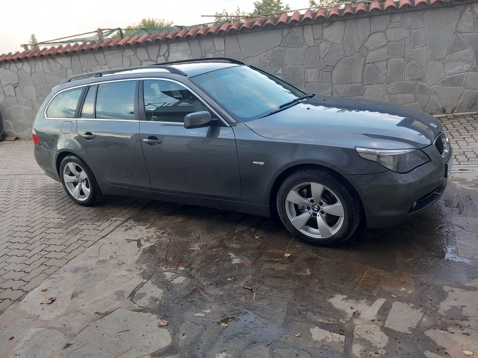 BMW 530 3.0 Xi, снимка 3 - Автомобили и джипове - 55258115