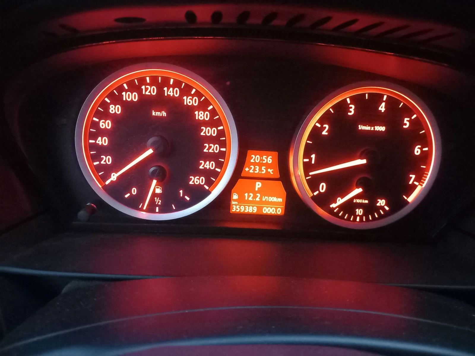BMW 530 3.0 Xi, снимка 12 - Автомобили и джипове - 55258115