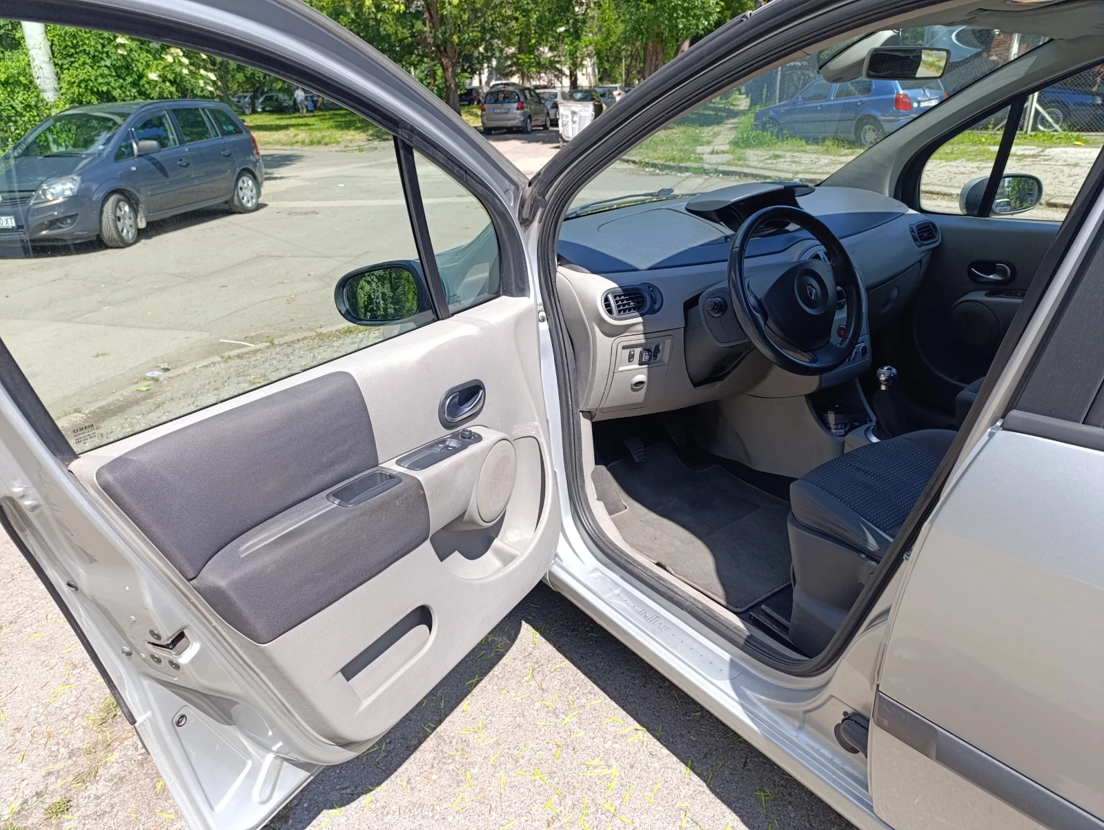 Renault Clio Modus-газ бензин, снимка 3 - Автомобили и джипове - 55432457