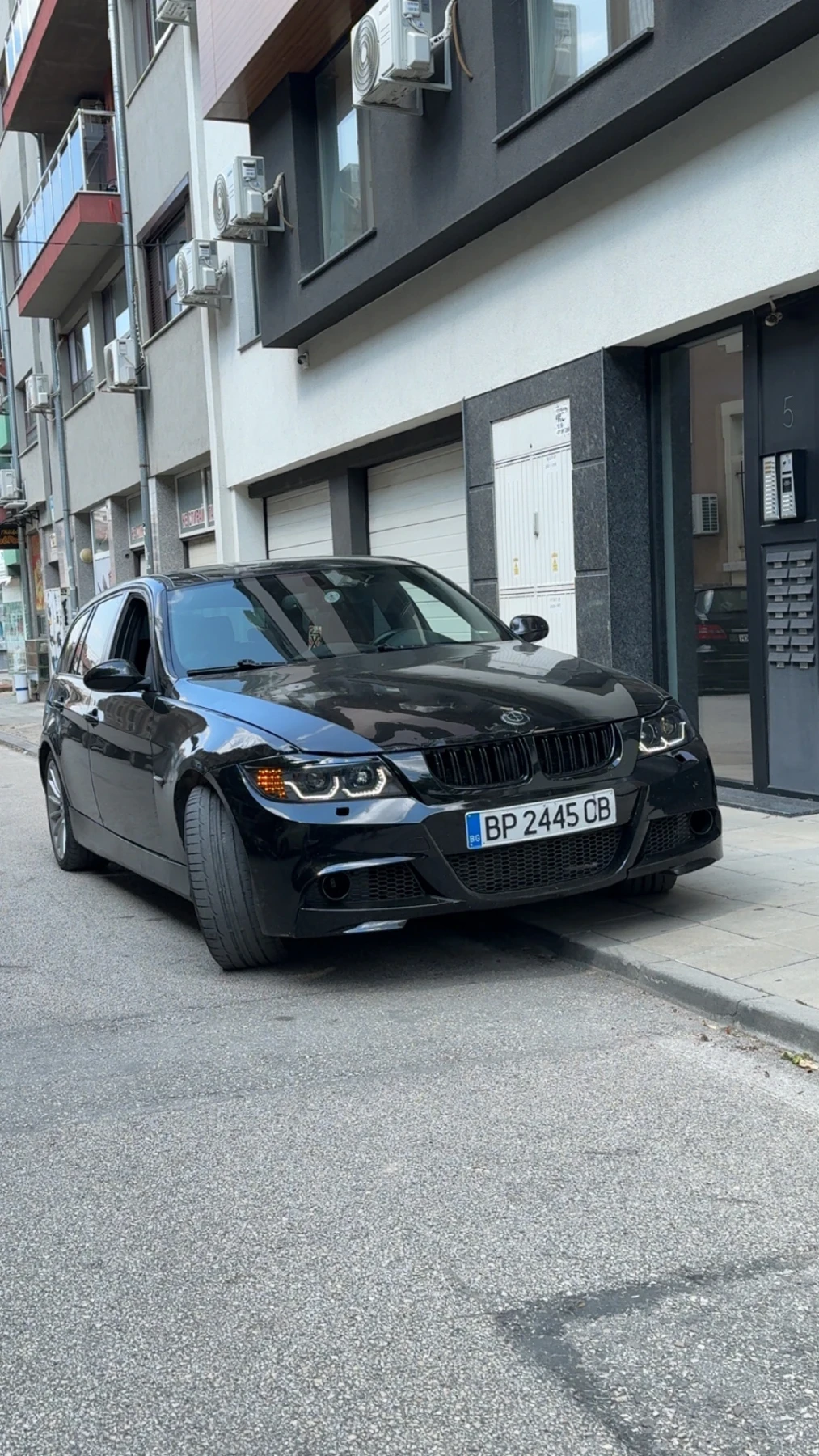 BMW 320, снимка 2 - Автомобили и джипове - 55694475