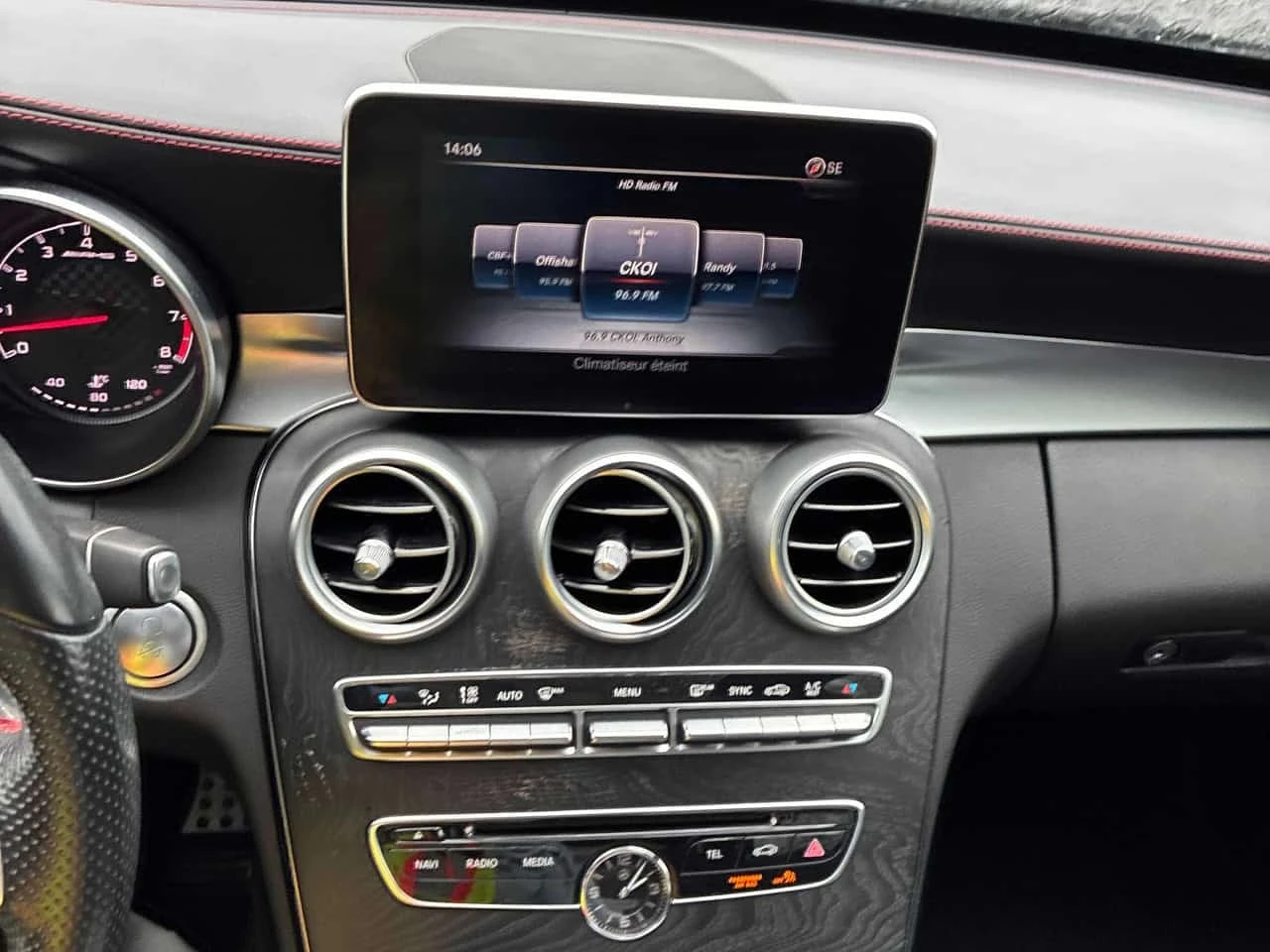 Mercedes-Benz C 43 AMG CARFAX, снимка 9 - Автомобили и джипове - 55736190