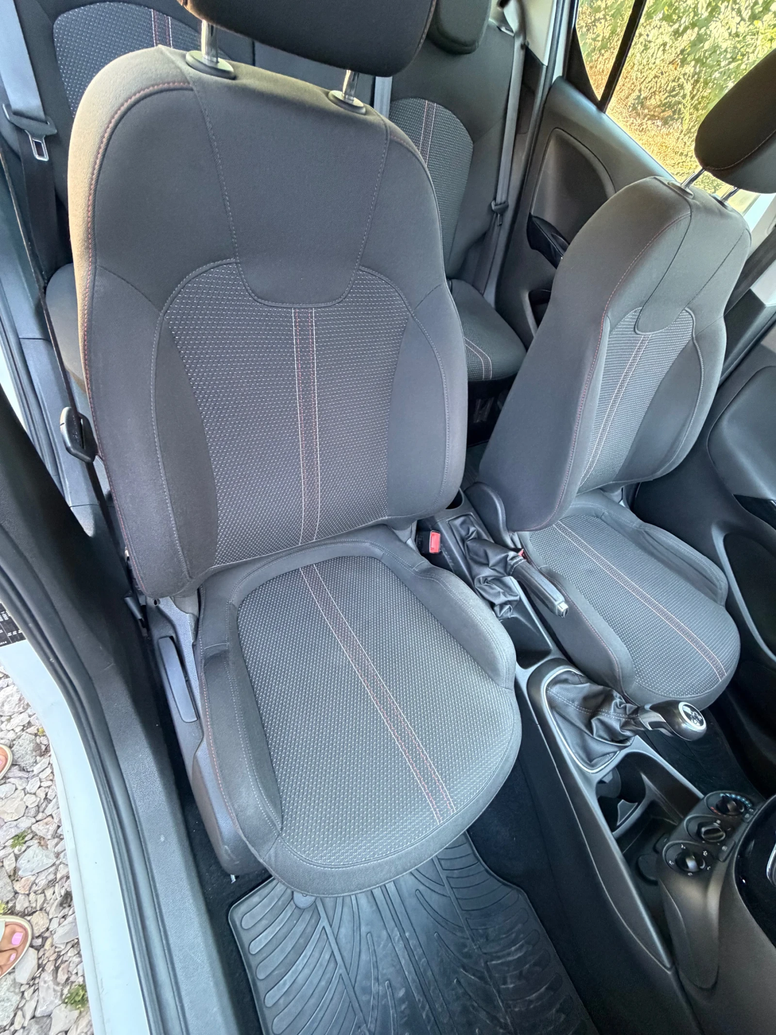 Opel Corsa 1.3 CDTI, снимка 4 - Автомобили и джипове - 55748208