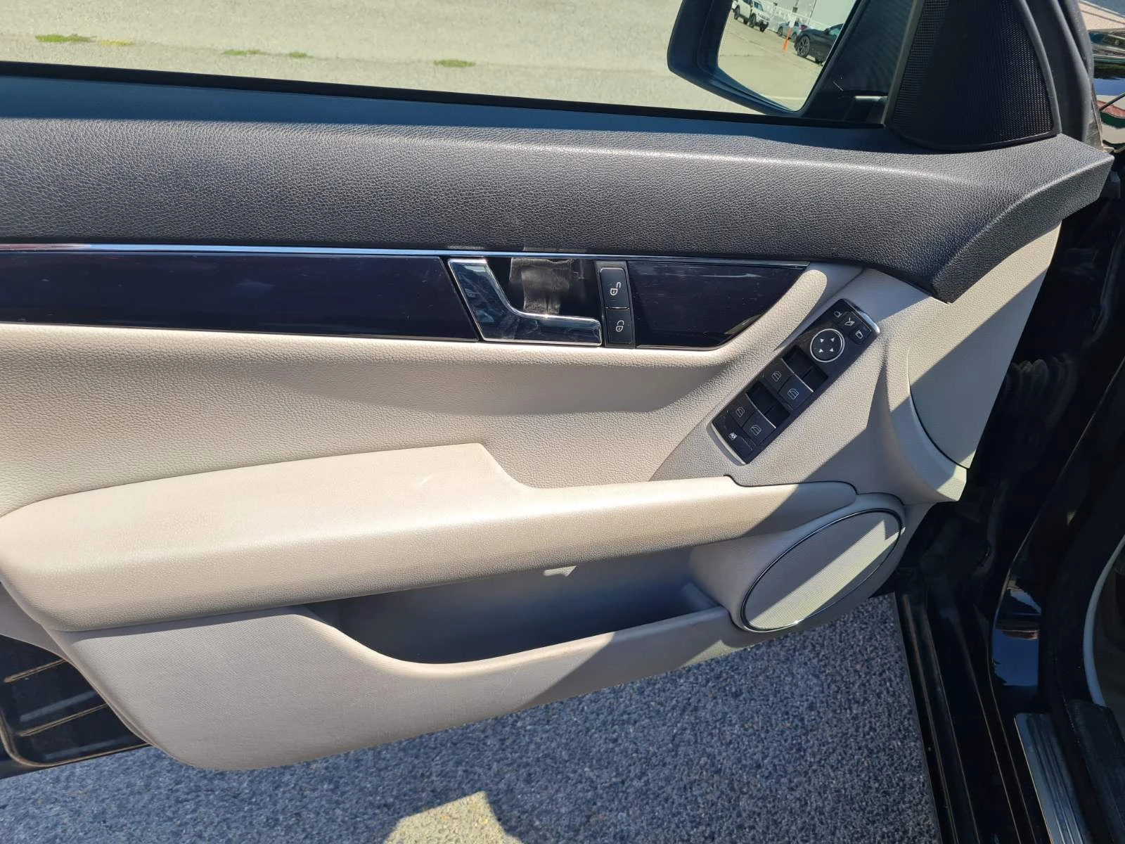 Mercedes-Benz C 220 CDI, снимка 10 - Автомобили и джипове - 55926581