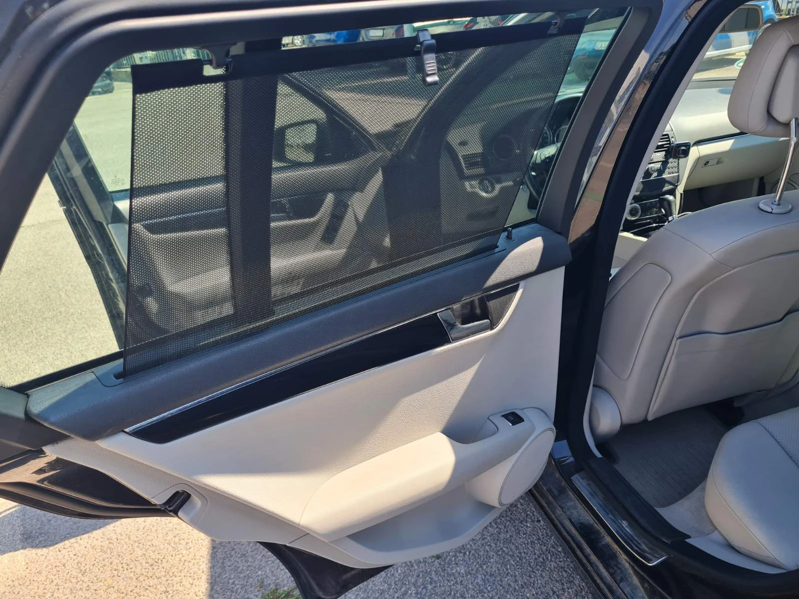 Mercedes-Benz C 220 CDI, снимка 12 - Автомобили и джипове - 55926581