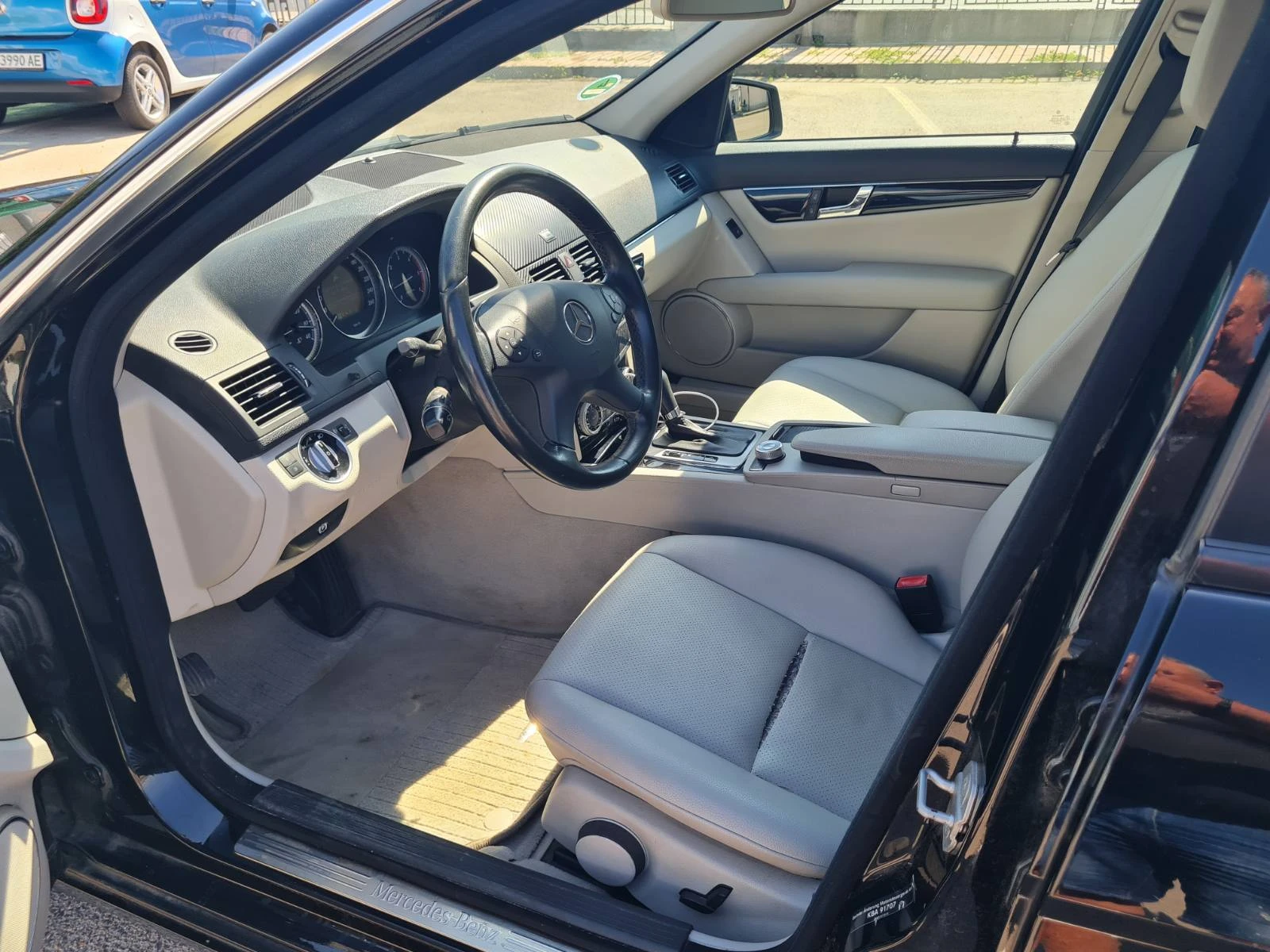 Mercedes-Benz C 220 CDI, снимка 9 - Автомобили и джипове - 55926581