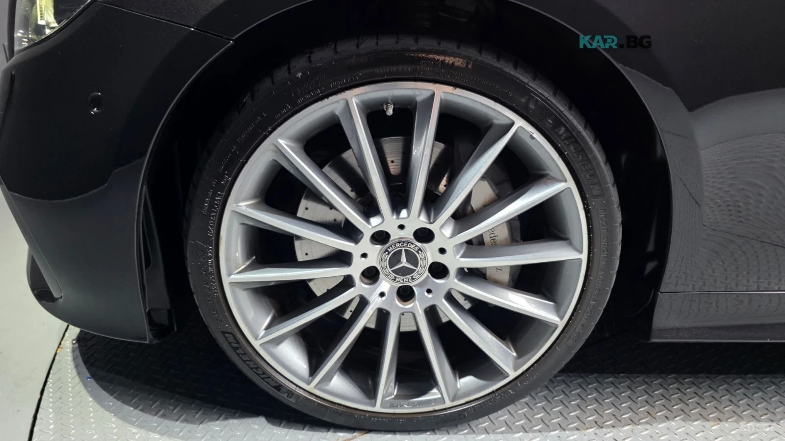 Mercedes-Benz E 450 4MATIC* BURMESTER* DISTRONIC* 360* ПОДГРЕВ* ОБДУХ*, снимка 16 - Автомобили и джипове - 56131151