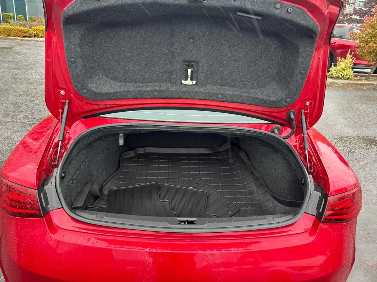 Infiniti Q60 3.0t Red Sport 400 / Carfax / ���������� | Mobile.bg � ����������� 15