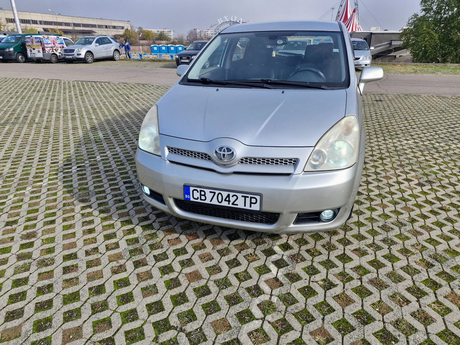 Toyota Corolla verso 2.0 D4D 116к.с 7-местен