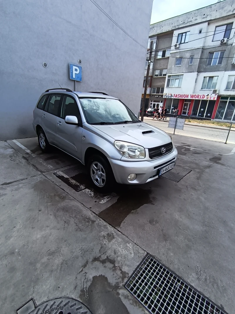 Toyota Rav4 Джип, снимка 3 - Автомобили и джипове - 47685403