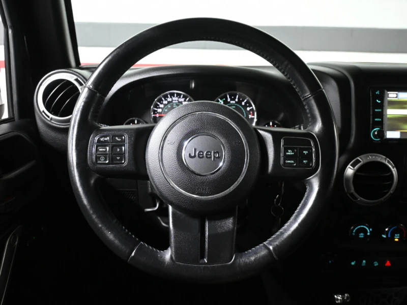 Jeep Wrangler UNLIMITED Sahara* NAVI* Bluetooth* Koжа* Подгрев* , снимка 11 - Автомобили и джипове - 52751366
