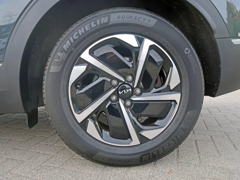 Kia Sportage, снимка 7 - Автомобили и джипове - 53094375