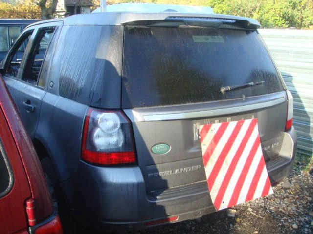 Land Rover Freelander 2.2TD4, снимка 2 - Автомобили и джипове - 46834179