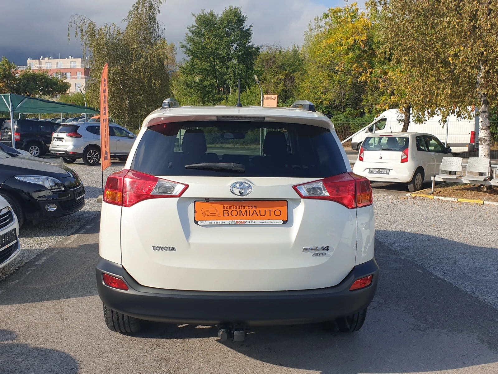 Toyota Rav4 2.2D* 4X4* LED* АВТОМАТИК* EURO5B* КЛИМА* KAMEРА - изображение 5