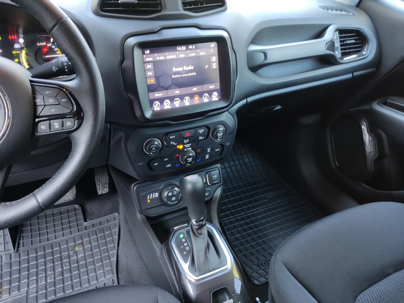 Jeep Renegade 1.3 Plug-in 4WD - изображение 9
