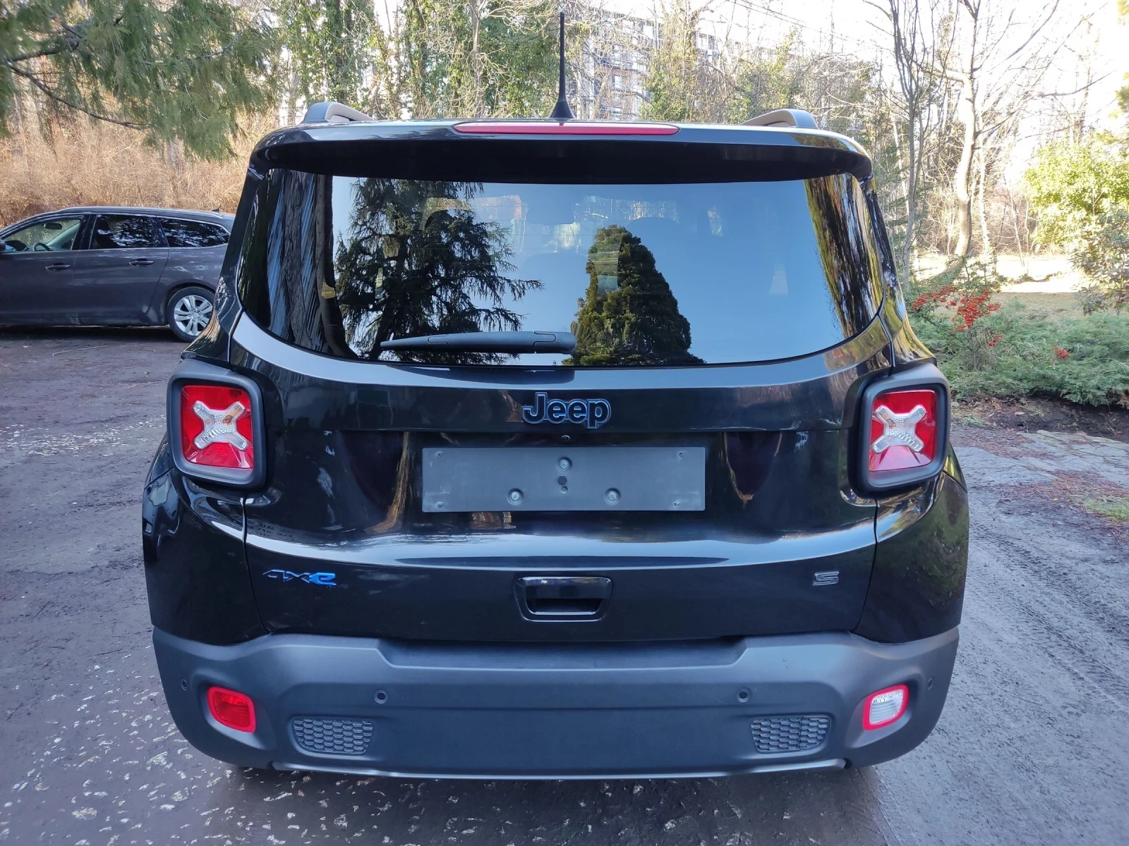 Jeep Renegade 1.3 Plug-in 4WD - изображение 3