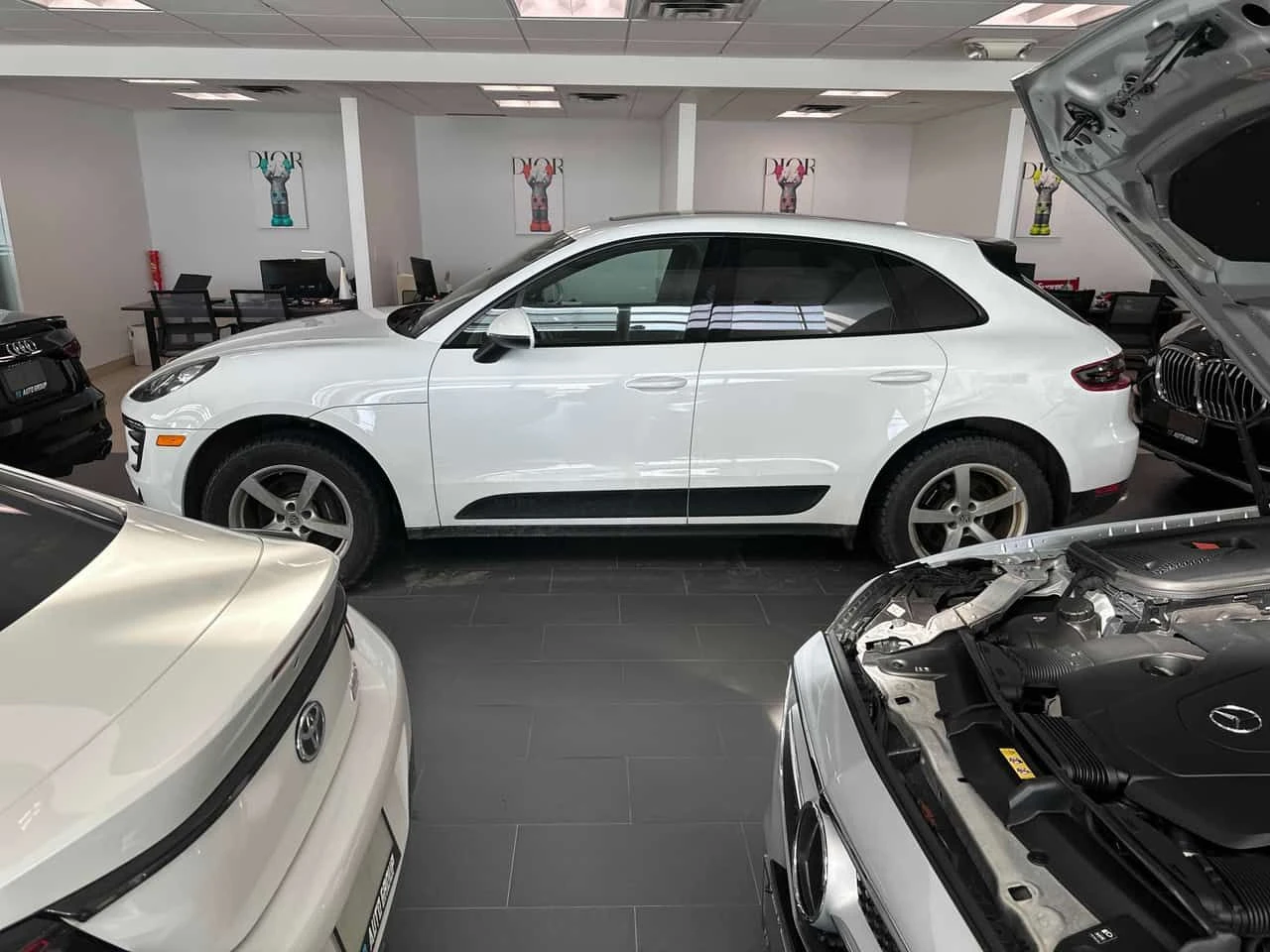 Porsche Macan * AWD * CARFAX * ЦЕНА ДО БГ - изображение 2