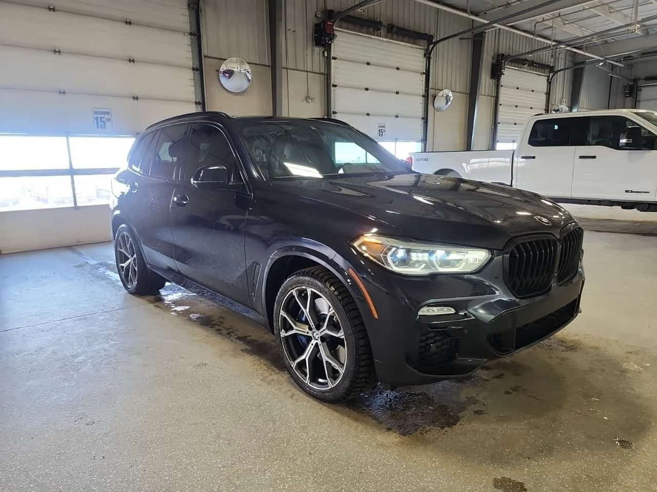BMW X5 М Пак/XDRIVE40I /CARFAX /Лазери/Масаж/Пано/2 Ключа | Auto.bg — изображение 1