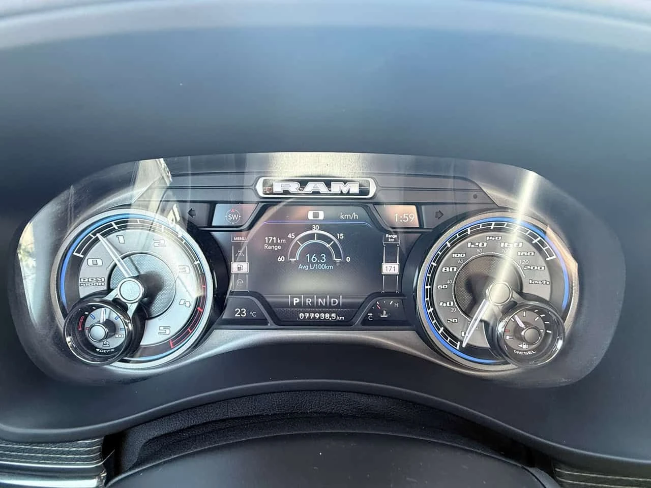 Dodge RAM 2500 * Limited * PANORAMA* ПОДГРЕВИ * CARFAX * , снимка 9 - Автомобили и джипове - 54743497