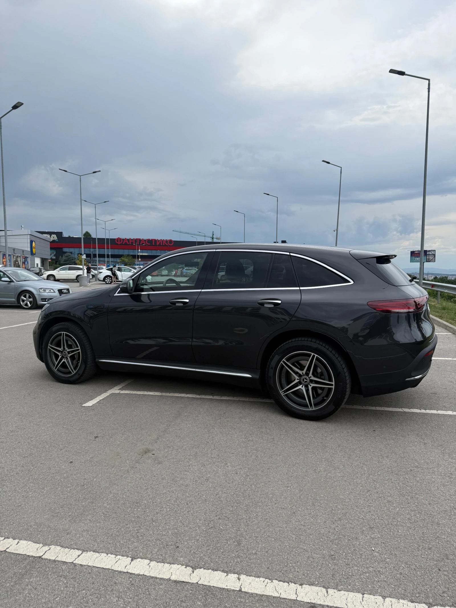 Mercedes-Benz EQC 4 Matic/Burmeister/360/Memory, снимка 2 - Автомобили и джипове - 55212179