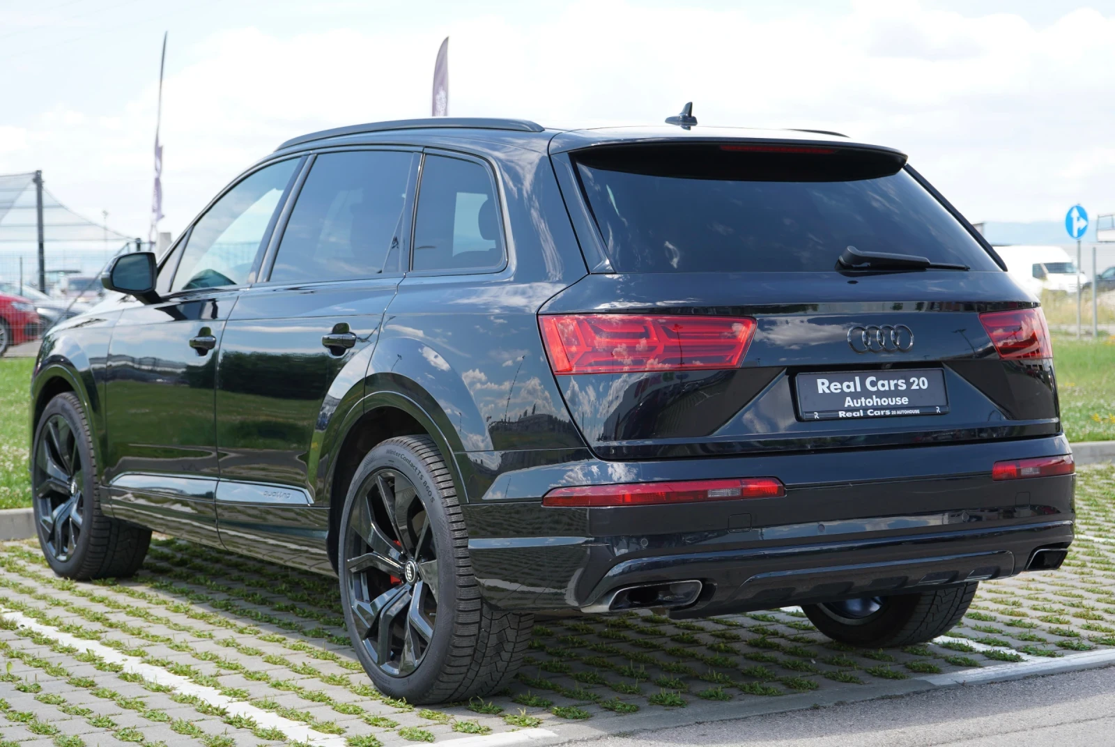 Audi Q7 3.0TFS* S-LINE* BOSE* KEYLESS* DISTR* 360* 6+ 1* , снимка 6 - Автомобили и джипове - 55221520
