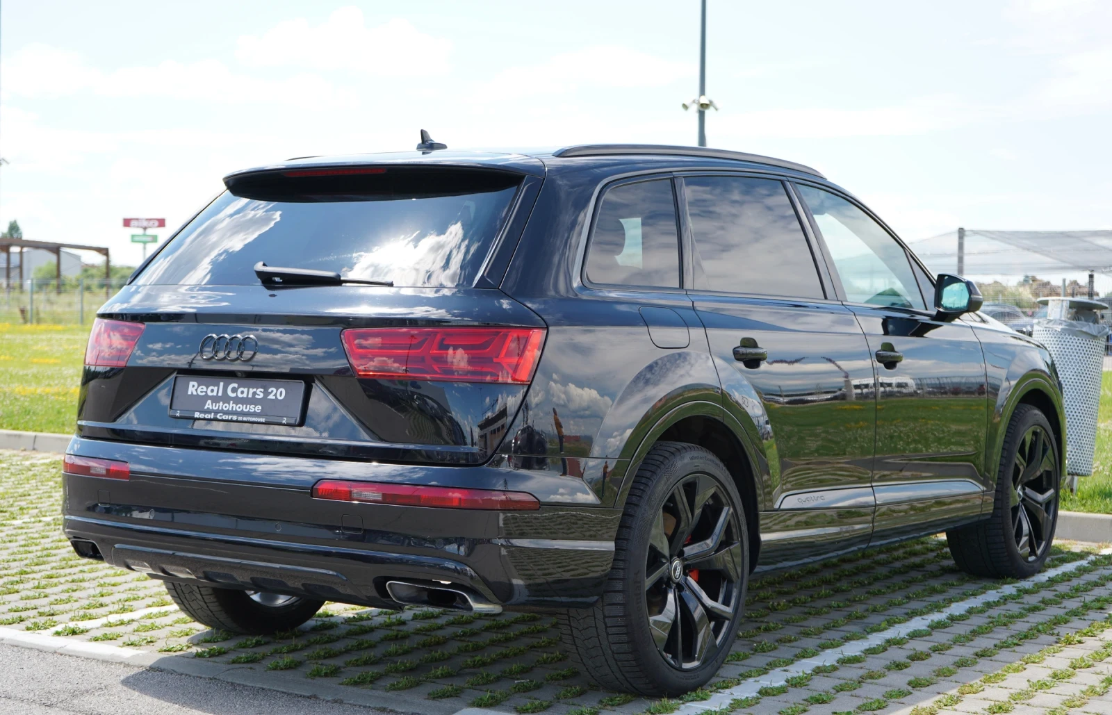 Audi Q7 3.0TFS* S-LINE* BOSE* KEYLESS* DISTR* 360* 6+ 1* , снимка 4 - Автомобили и джипове - 55221520