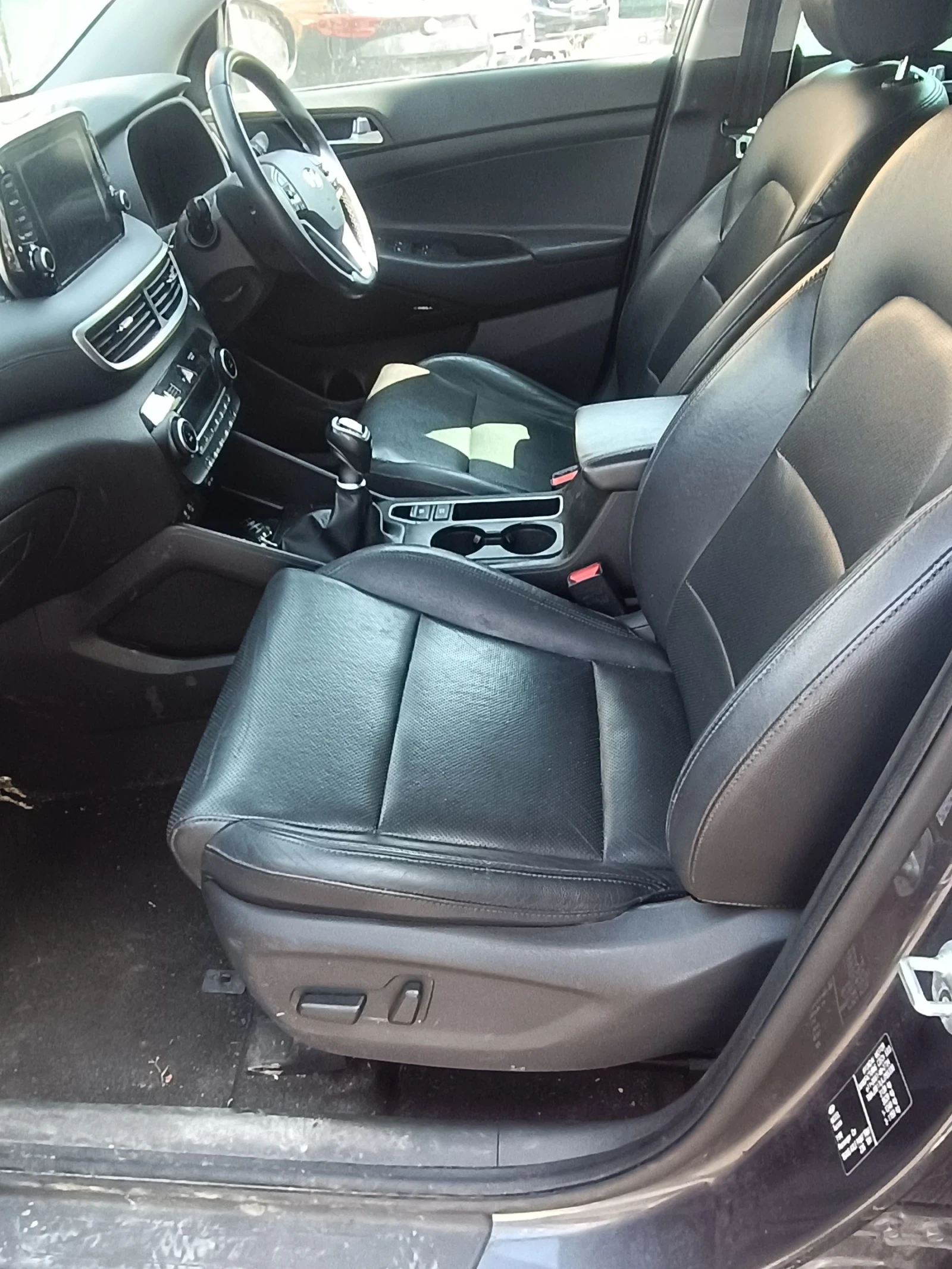 Hyundai Tucson 1.6 CRDI D4FE , снимка 6 - Автомобили и джипове - 55579548
