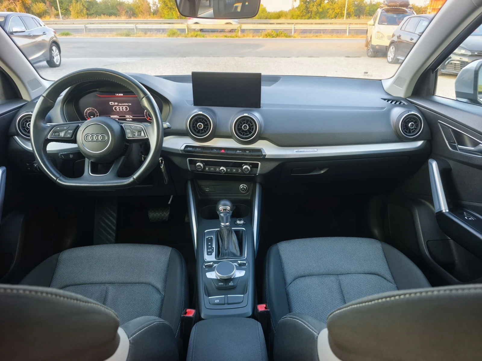 Audi Q2 2.0TDI 4X4 LED COCKPIT PANO DISTRONIK NEW , снимка 9 - Автомобили и джипове - 55905582