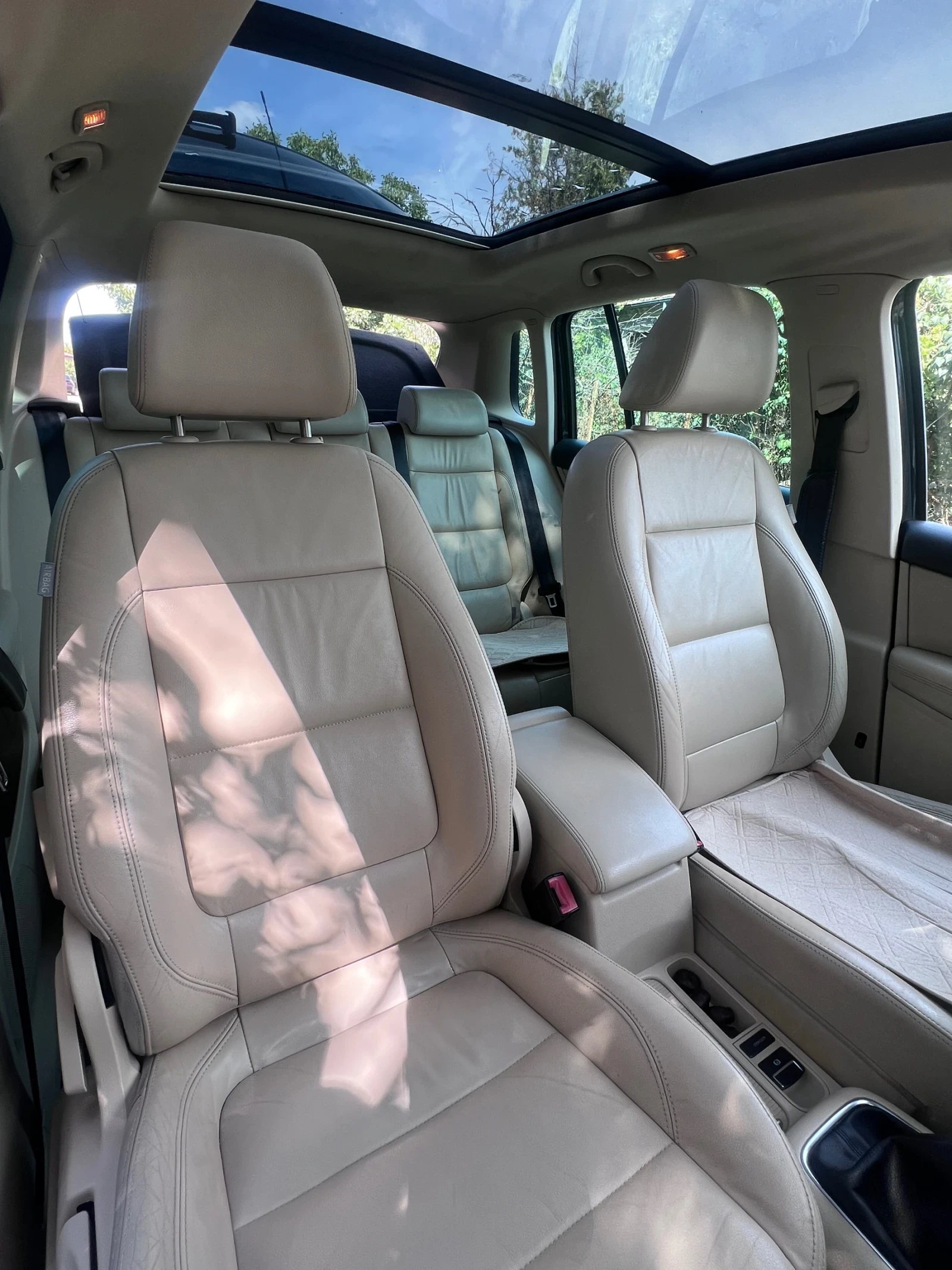 VW Tiguan 2.0TDI 170cv 4x4, снимка 9 - Автомобили и джипове - 55941324