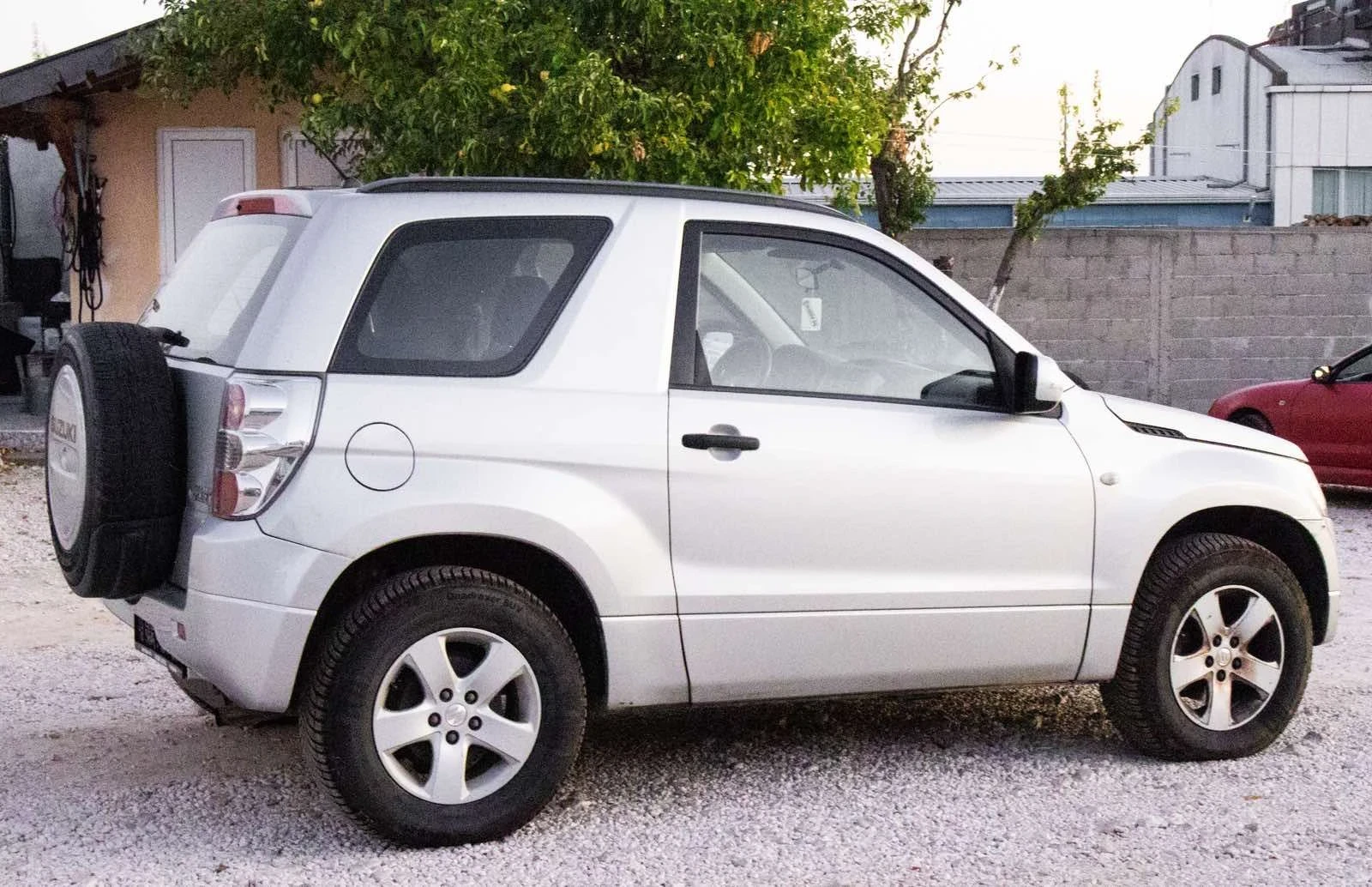 Suzuki Grand vitara 1.6i Италия внос, снимка 7 - Автомобили и джипове - 55999091