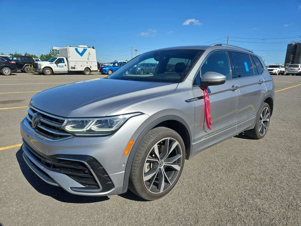 VW Tiguan  HIGHLINE R LINE * CARFAX * ФИНАНСИРАНЕ