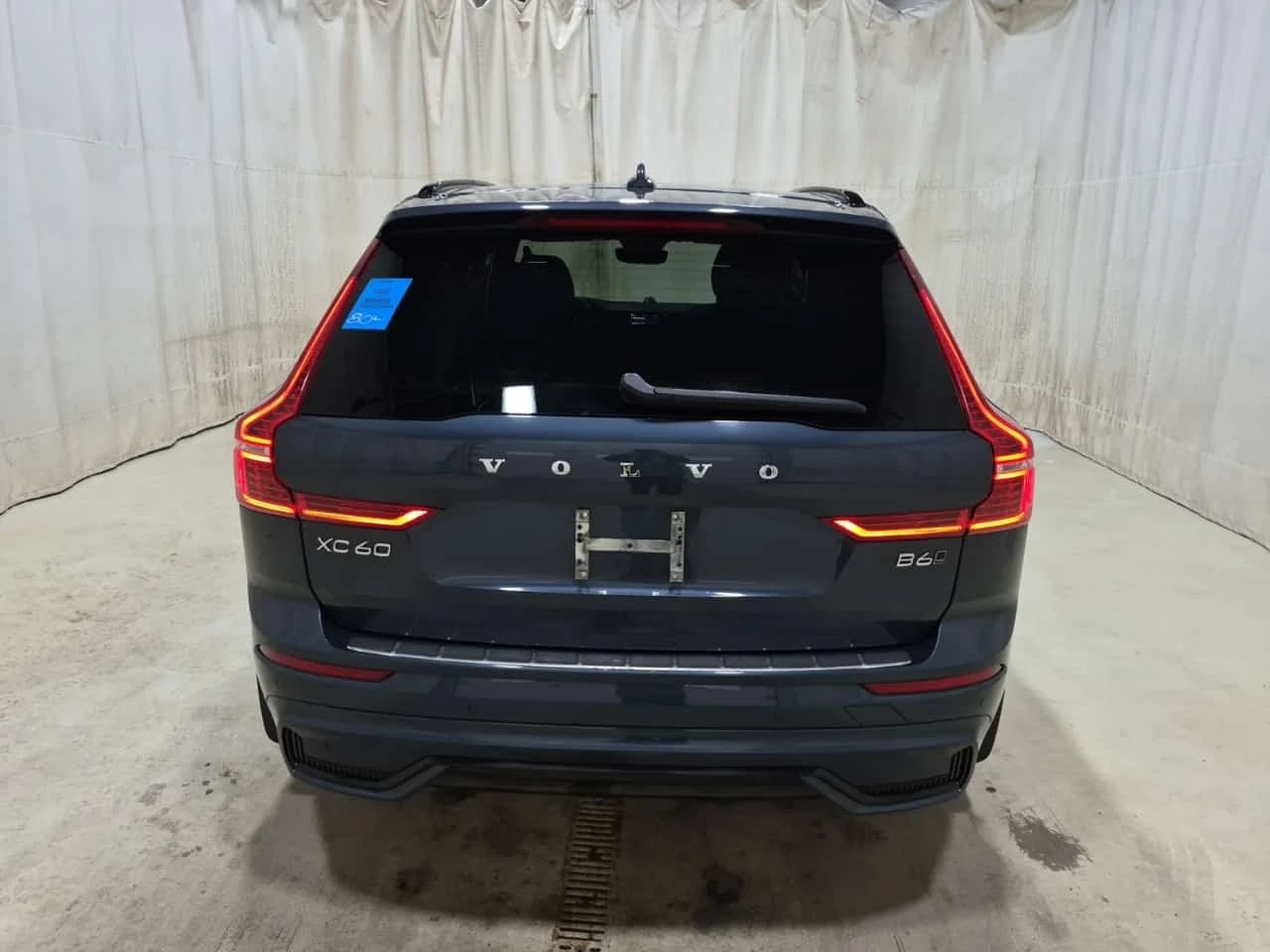 Volvo XC60 R DESIGN * CARFAX * ����������� | Mobile.bg � ����������� 17
