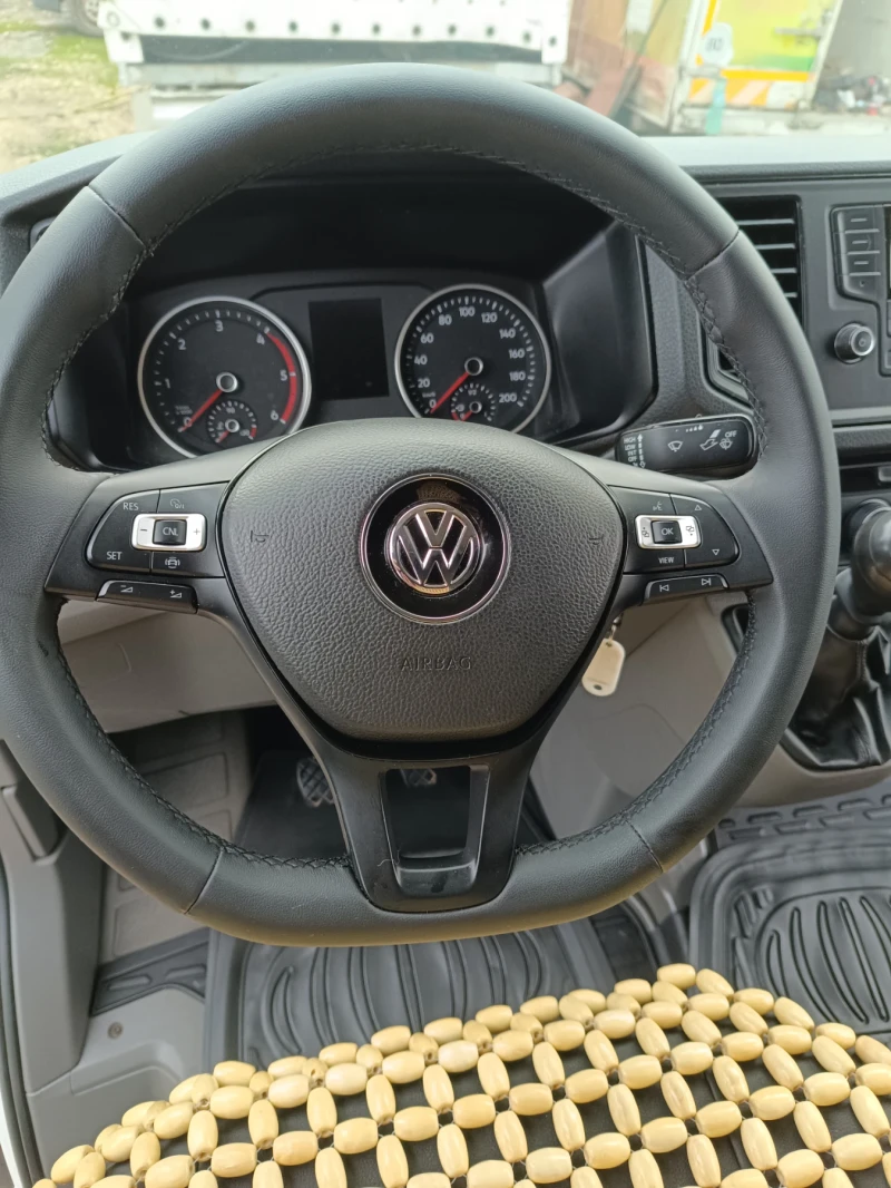 VW Crafter Crafter 2018, снимка 15 - Бусове и автобуси - 53011104