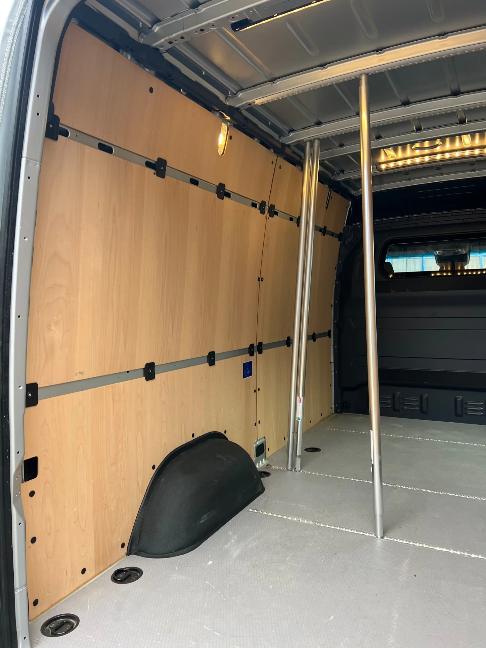 Mercedes-Benz Sprinter 315 L2H2 - изображение 6