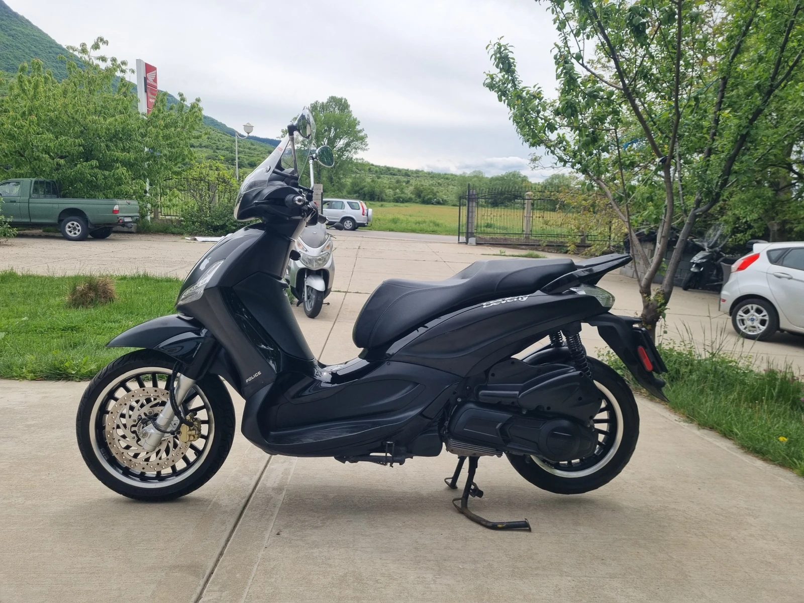 Piaggio Beverly POLICE ABS ASR 2018 - изображение 5