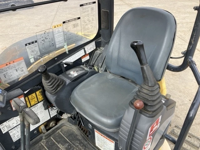 Багер Komatsu PC38UU-5 / ПЕРФЕКТНО СЪСТОЯНИЕ / ОЧАКВАН ВНОС, снимка 8 - Индустриална техника - 55957861