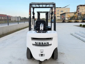 Мотокар Nissan 2.5 Тона / Автомат / Газ-Бензин / Като Нов, снимка 4