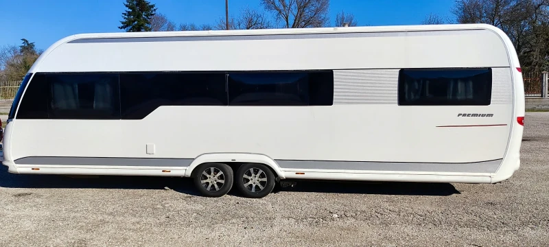 Каравана Hobby PREMIUM 720 UML, снимка 2 - Каравани и кемпери - 52879532