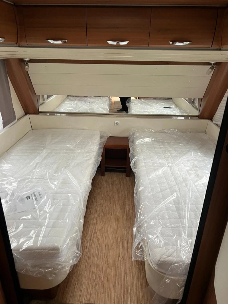 Каравана Hobby PREMIUM 720 UML, снимка 9 - Каравани и кемпери - 52879532