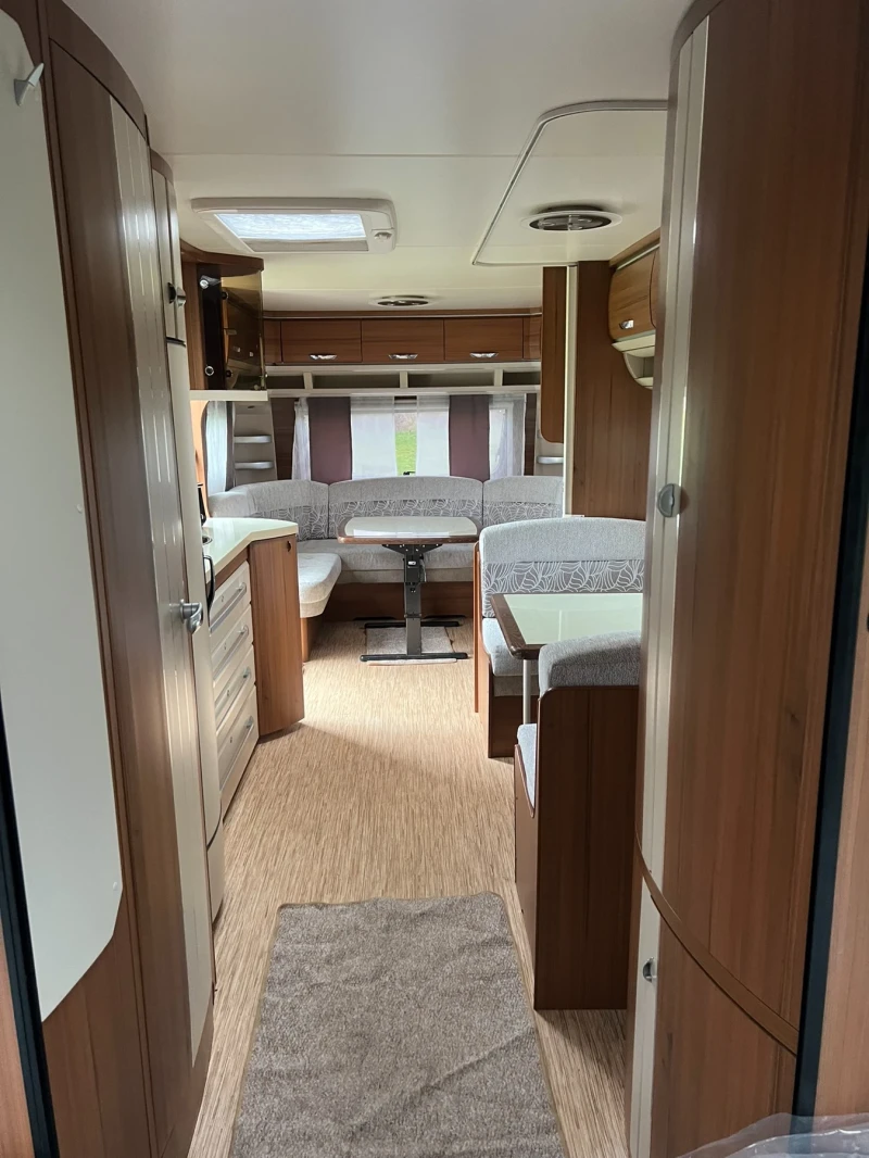 Каравана Hobby PREMIUM 720 UML, снимка 14 - Каравани и кемпери - 52879532