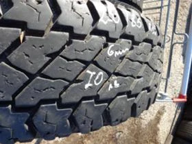 Гуми Зимни 235/85R15, снимка 2
