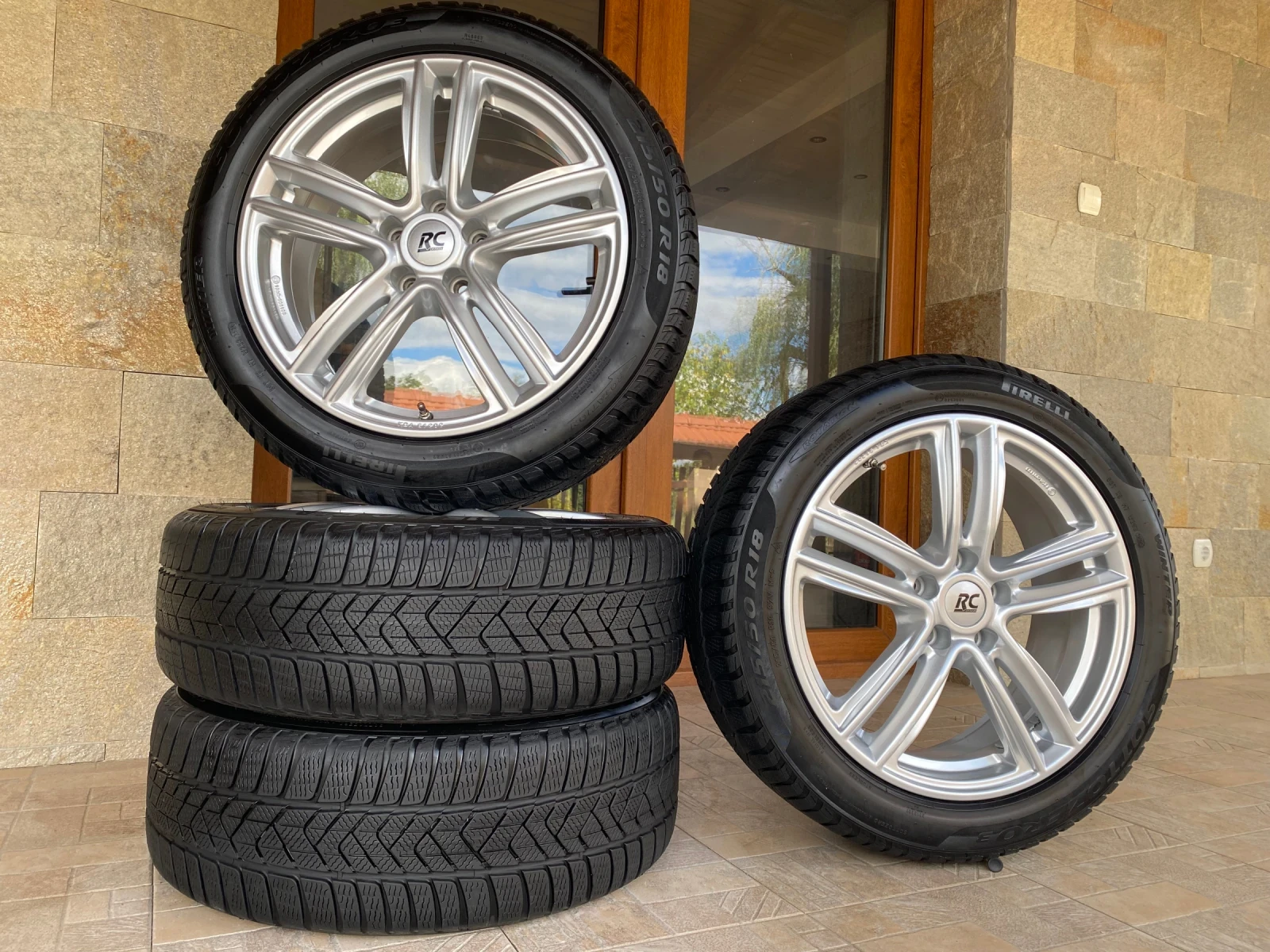 Гуми с джанти Pirelli 215/50R18