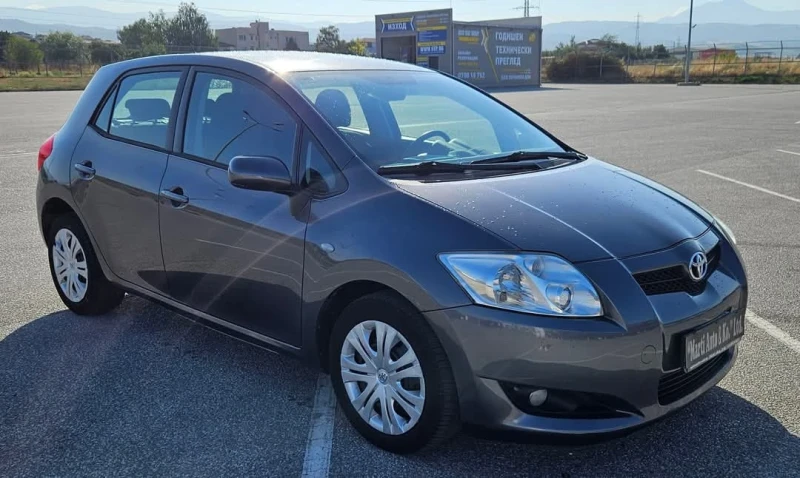 Toyota Auris 1.4 d4d, снимка 5 - Автомобили и джипове - 48086151