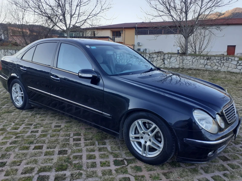 Mercedes-Benz E 270 2.7CDI * AVANDGARDE *   КЛИМАТРОНИК * , снимка 7 - Автомобили и джипове - 48281810