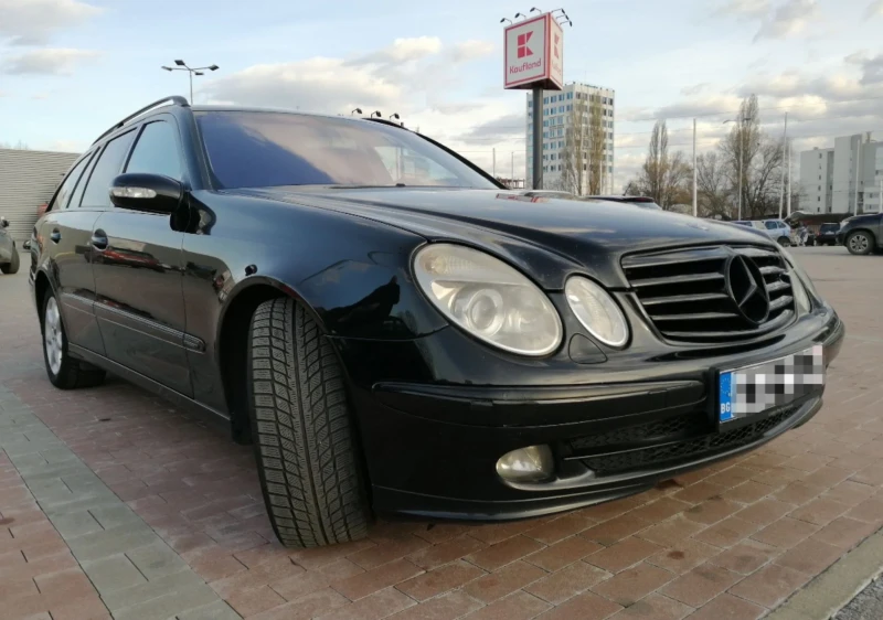 Mercedes-Benz E 200 Бензин Авангард , снимка 3 - Автомобили и джипове - 48399602