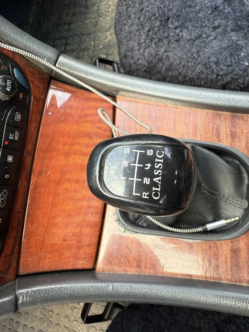 Mercedes-Benz C 220 2.2 140hp  , снимка 17 - Автомобили и джипове - 49379436