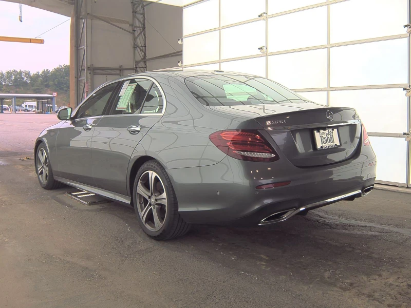 Mercedes-Benz E 300 burmester* multibeam led* Parking Assist, снимка 3 - Автомобили и джипове - 51868534