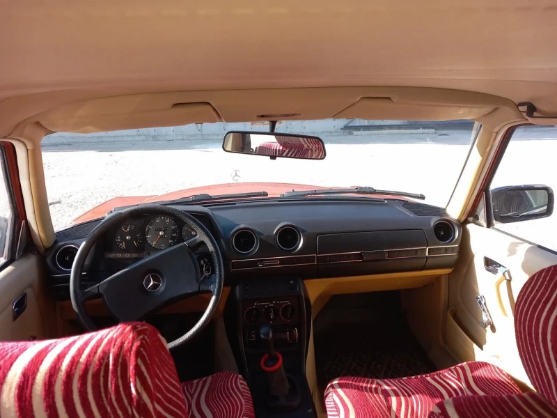 Mercedes-Benz 123 240D, снимка 17 - Автомобили и джипове - 53015957
