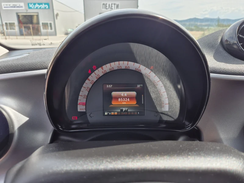 Smart Forfour 1.0i Benzin AVTOMAT , снимка 15 - Автомобили и джипове - 51955737