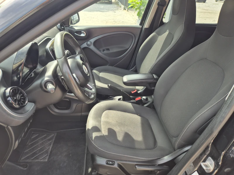 Smart Forfour 1.0i Benzin AVTOMAT , снимка 11 - Автомобили и джипове - 51955737