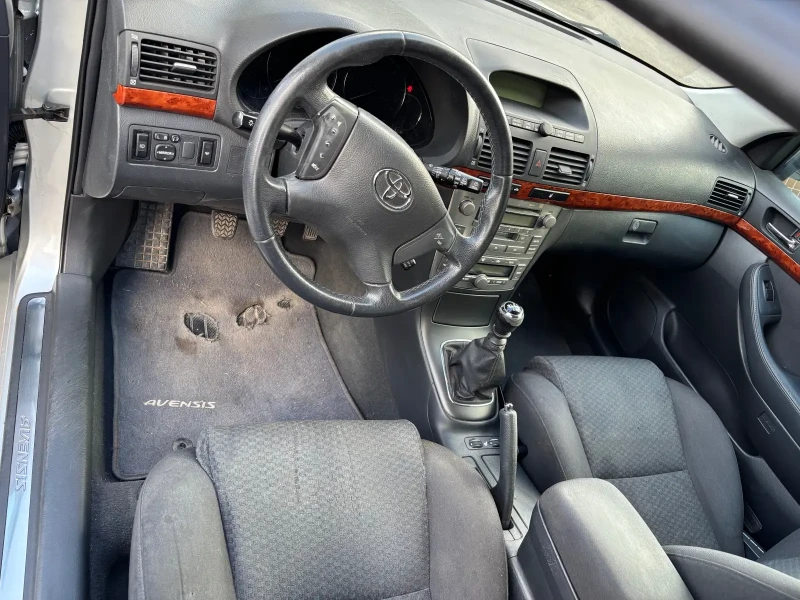 Toyota Avensis Toyota Avensis D-Cat 177hp, снимка 12 - Автомобили и джипове - 52595572